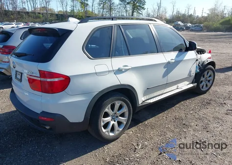 2010 BMW X5 xDrive30I z USA, uszkodzony, nr VIN 5UXFE4C59AL385079